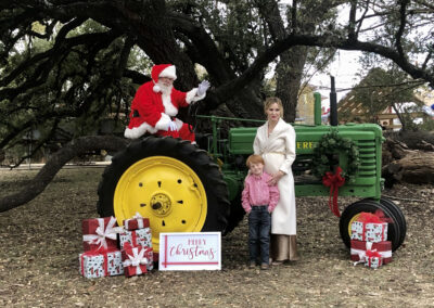 FAMILYSANTAPIC